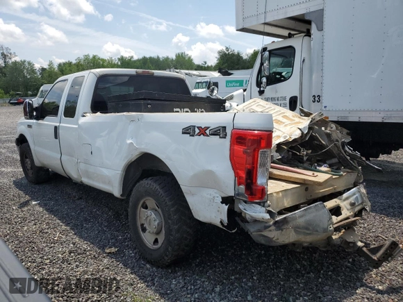 2006 Ford F-250 XL with VIN 1FTSX20576EC87733, listed as a Copart auction lot 62748595 with 285,236 mi miles and Salvage title. Bid and sale history available at DreamBid. Image 2.