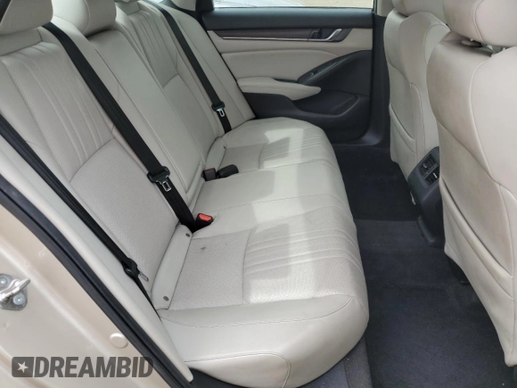2018 Honda Accord Touring z VIN 1HGCV2F97JA003152, wystawiony jako Copart lot #54576185 z przebiegiem 111 310 mil mil oraz Szkoda całkowita • Salvage title. Historia ofert i sprzedaży dostępna na DreamBid. Obrazek 10.