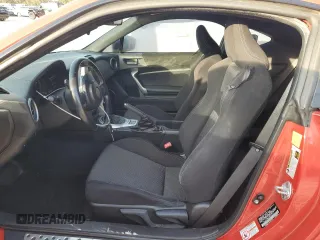 2017 Toyota 86 with VIN JF1ZNAA19H9702157, listed as a Copart auction lot 88060095 with 95,138 mi miles and Salvage Title. Bid and sale history available at carsss.com. Image 7.