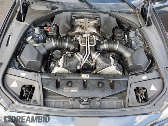 2013 BMW M5 with VIN WBSFV9C5XDD096847, listed as a Copart auction lot 53306225 with 73,632 mi miles and Clean Title. Bid and sale history available at carsss.com. Image 7.
