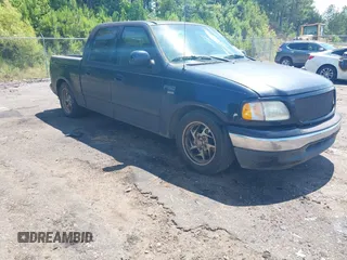 2001 Ford F-150 XLT z VIN 1FTRW07L41KA09067, wystawiony jako IAAI lot #42459211 z przebiegiem 269 113 mil mil oraz . Historia ofert i sprzedaży dostępna na DreamBid. Obrazek 1.