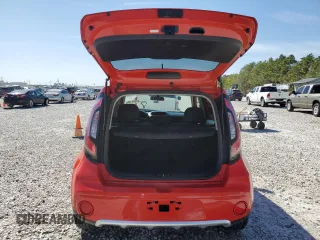 2018 Kia Soul + with VIN KNDJP3A55J7617320, listed as a Copart auction lot 48003195 with 105,266 mi miles and Clean Title. Bid and sale history available at carsss.com. Image 6.