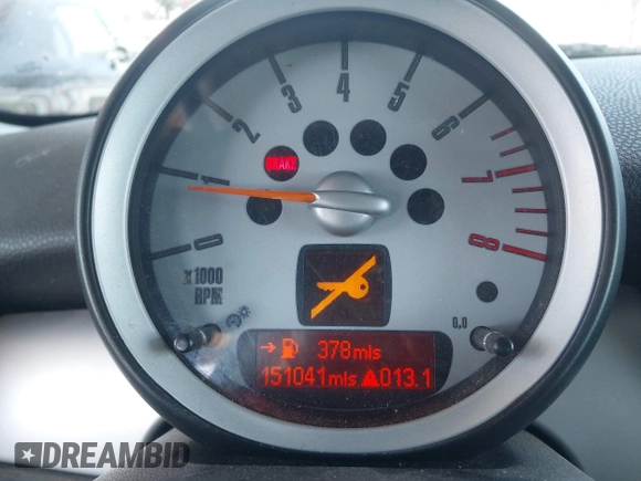 2008 MINI Hardtop with VIN WMWMF33538TU66389, listed as a IAAI auction lot 42558735 with 151,041 mi miles and . Bid and sale history available at DreamBid. Image 7.