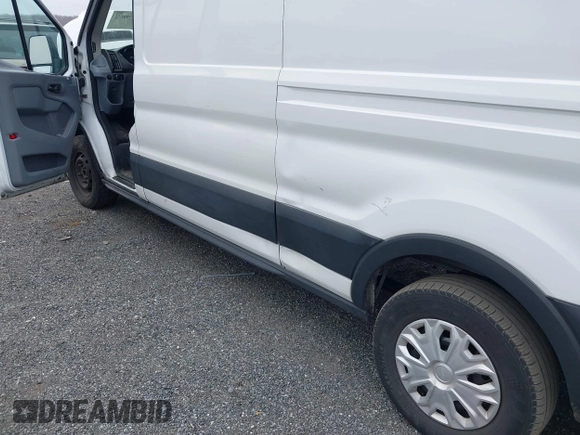 2019 Ford Transit with VIN 1FTBW3XG6KKA58407, listed as a IAAI auction lot 41790652 with 175,288 mi miles and . Bid and sale history available at DreamBid. Image 18.