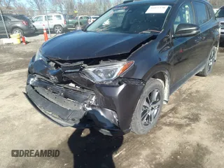 2018 Toyota RAV4 XLE with VIN JTMRFREV9JJ742276, listed as a IAAI auction lot 41855530 with 115,815 mi miles. Bid and sale history available at carsss.com. Image 6.