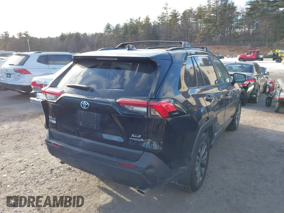 2024 Toyota RAV4 Hybrid XLE Premium with VIN 4T3B6RFVXRU156067, listed as a IAAI auction lot 41332629 with 62,795 mi miles and . Bid and sale history available at DreamBid. Image 4.