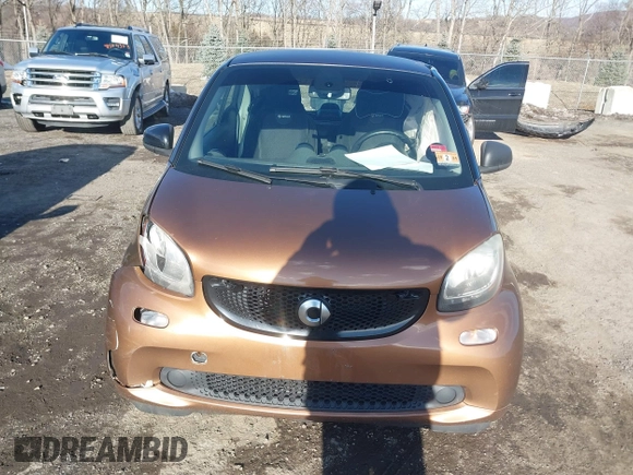 2016 Smart fortwo Passion with VIN WMEFJ5DA6GK079651, listed as a IAAI auction lot 41607293 with 146,753 mi miles and . Bid and sale history available at DreamBid. Image 12.