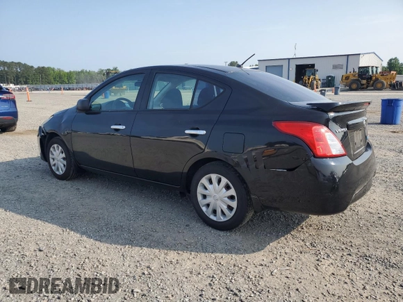 2015 Nissan Versa SV z VIN 3N1CN7AP5FL891369, wystawiony jako Copart lot #59352585 z przebiegiem 59 951 mil mil oraz Szkoda całkowita • Salvage title. Historia ofert i sprzedaży dostępna na DreamBid. Obrazek 2.