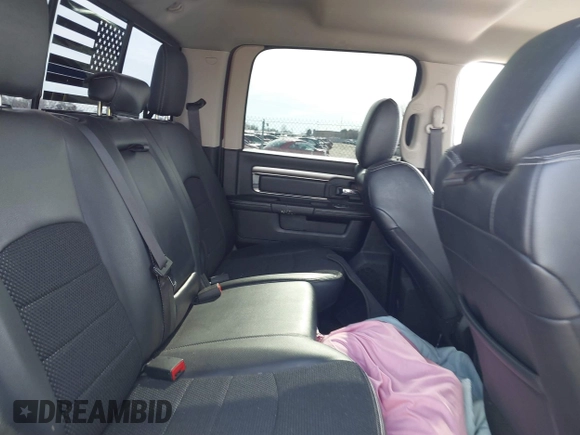 2018 Ram 2500 Big Horn with VIN 3C6UR5DL6JG344445, listed as a IAAI auction lot 41618939 with 88,447 mi miles. Bid and sale history available at carsss.com. Image 8.