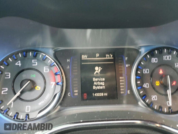 2015 Chrysler 200 S with VIN 1C3CCCBB9FN680839, listed as a Copart auction lot 61400265 with 143,228 mi miles and Salvage title. Bid and sale history available at DreamBid. Image 9.