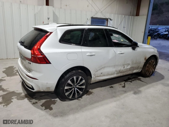 2024 Volvo XC60 Plus Dark Theme with VIN YV4L12RL7R1750616, listed as a Copart auction lot 86825234 with 0 mi miles and Salvage Title. Bid and sale history available at carsss.com. Image 3.