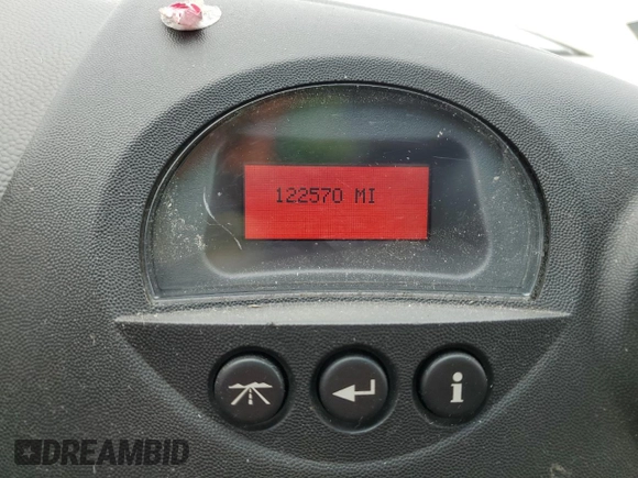 2005 Pontiac Grand Prix with VIN 2G2WP522051178329, listed as a Copart auction lot 59845825 with 122,570 mi miles and Salvage title. Bid and sale history available at DreamBid. Image 9.