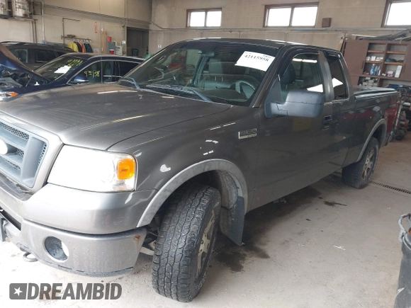 2007 Ford F-150 XLT with VIN 1FTPX14V47FA46038, listed as a IAAI auction lot 42115958 with 179,939 mi miles. Bid and sale history available at carsss.com. Image 2.