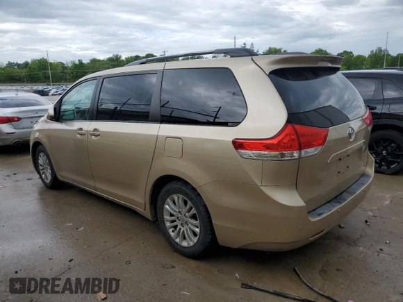 2011 Toyota Sienna XLE AAS с VIN 5TDYK3DC5BS016441, выставлен на аукционе Copart как лот 56464945 с пробегом 338 892 миль миль и На запчасти • Non repairable. История ставок и продаж доступна на DreamBid. Изображение 2.
