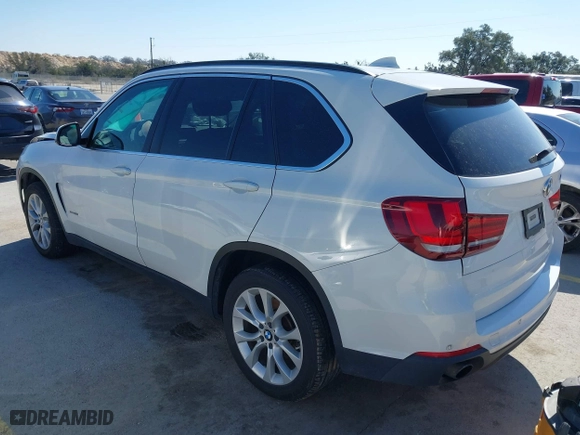 2016 BMW X5 xDrive35i with VIN 5UXKR0C56G0P34365, listed as a IAAI auction lot 41588869 with 105,250 mi miles. Bid and sale history available at carsss.com. Image 3.