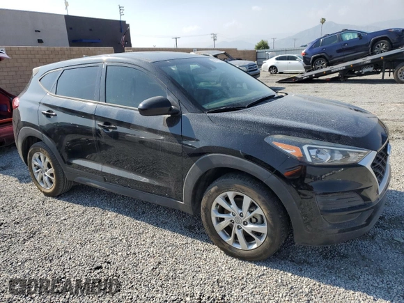 2020 Hyundai Tucson SE z VIN KM8J23A43LU250469, wystawiony jako Copart lot #56179735 z przebiegiem 113 473 mil mil oraz Czysty tytuł • Clean title. Historia ofert i sprzedaży dostępna na DreamBid. Obrazek 4.