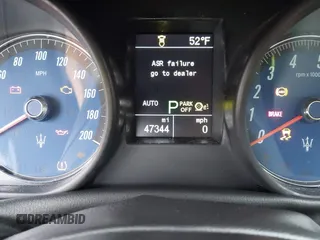 2016 Maserati GranTurismo Convertible Sport with VIN ZAM45VMA8G0158580, listed as a IAAI auction lot 41527347 with 47,344 mi miles. Bid and sale history available at carsss.com. Image 15.