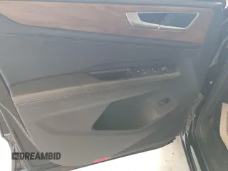 2024 Volkswagen Atlas SE z VIN 1V2HR2CA9RC554298, wystawiony jako IAAI lot #42851017 z przebiegiem 18 815 mil mil oraz . Historia ofert i sprzedaży dostępna na DreamBid. Obrazek 23.