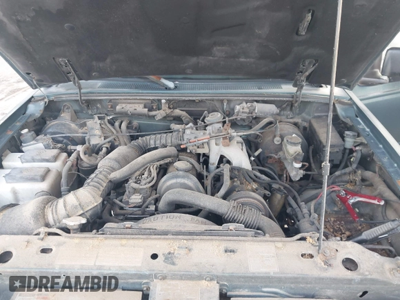 1996 Ford Ranger XL z VIN 1FTCR14AXTTA10663, wystawiony jako IAAI lot #42312413 z przebiegiem 104 211 mil mil oraz . Historia ofert i sprzedaży dostępna na DreamBid. Obrazek 10.