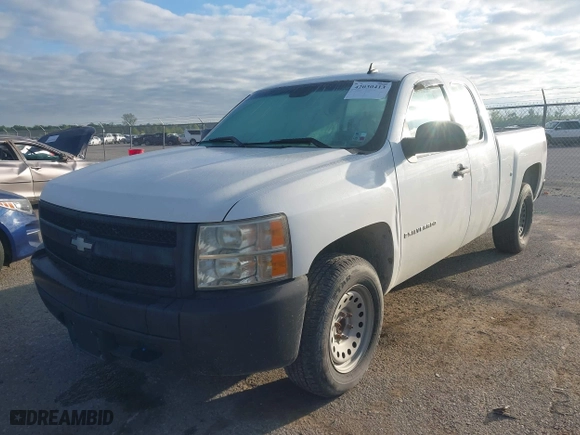 2008 Chevrolet Silverado 1500 LT w/1LT with VIN 2GCEC19C481267593, listed as a IAAI auction lot 42030413 with 258,754 mi miles. Bid and sale history available at carsss.com. Image 2.
