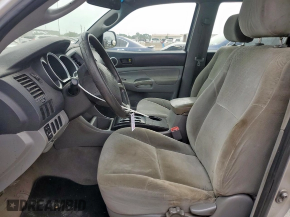 2007 Toyota Tacoma PreRunner z VIN 3TMJU62N27M036493, wystawiony jako Copart lot #59176245 z przebiegiem 268 588 mil mil oraz Szkoda całkowita • Salvage title. Historia ofert i sprzedaży dostępna na DreamBid. Obrazek 7.