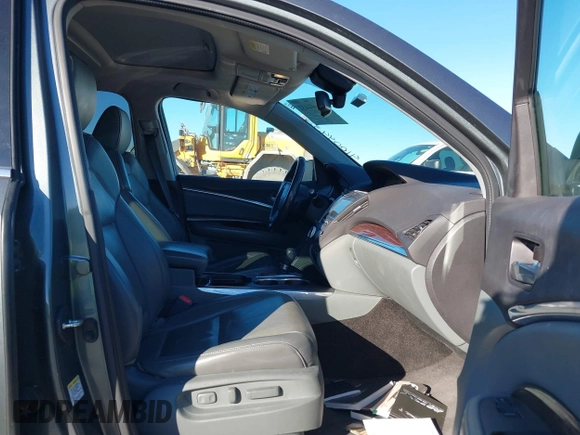 2014 Acura MDX Advance with VIN 5FRYD4H83EB048432, listed as a IAAI auction lot 41004432 with 83,944 mi miles and . Bid and sale history available at carsss.com. Image 5.