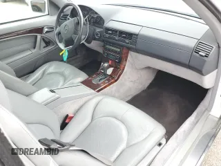 1997 Mercedes-Benz SL 500 z VIN WDBFA63F5VF143197, wystawiony jako Copart lot #45003735 z przebiegiem 100 252 mil mil oraz Szkoda całkowita • Salvage title. Historia ofert i sprzedaży dostępna na DreamBid. Obrazek 8.