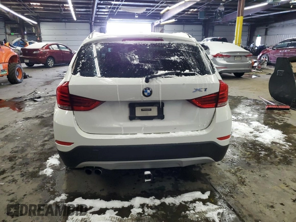 2014 BMW X1 xDrive28i with VIN WBAVL1C51EVY12411, listed as a Copart auction lot 44966055 with 76,462 mi miles and Salvage Title. Bid and sale history available at carsss.com. Image 6.