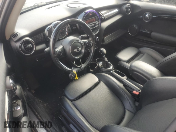 2015 MINI Hardtop S with VIN WMWXP7C59F2A34428, listed as a Copart auction lot 50697285 with 131,564 mi miles and Salvage Title. Bid and sale history available at DreamBid. Image 8.