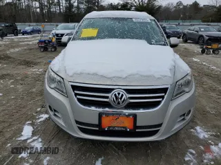 2010 Volkswagen Tiguan with VIN WVGAV9AX7AW514556, listed as a Copart auction lot 45373655 with 94,751 mi miles and Salvage Title. Bid and sale history available at DreamBid. Image 5.