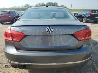 2015 Volkswagen Passat SEL Premium z VIN 1VWCV7A33FC070144, wystawiony jako Copart lot #56777395 z przebiegiem 115 667 mil mil oraz Nie do naprawy • Non repairable. Historia ofert i sprzedaży dostępna na DreamBid. Obrazek 6.