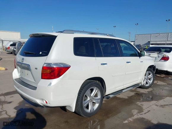 2009 Toyota Highlander Limited with VIN JTEDS42A392089990, listed as a IAAI auction lot 41797493 with 186,739 mi miles. Bid and sale history available at carsss.com. Image 4.