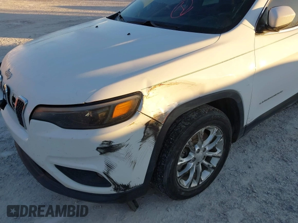 2019 Jeep Cherokee Latitude with VIN 1C4PJLCB1KD128463, listed as a IAAI auction lot 41813221 with 158,792 mi miles and . Bid and sale history available at carsss.com. Image 6.
