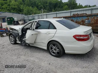 2011 Mercedes-Benz E 350 Luxury with VIN WDDHF8HB0BA458047, listed as a Copart auction lot 59874225 with 201,983 mi miles and Salvage title. Bid and sale history available at DreamBid. Image 2.