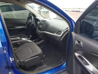 2015 Dodge Journey SE z VIN 3C4PDCAB8FT552555, wystawiony jako IAAI lot #42195398 z przebiegiem 149 503 mil mil oraz . Historia ofert i sprzedaży dostępna na DreamBid. Obrazek 5.