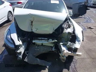 2020 Tesla Model 3 Performance z VIN 5YJ3E1EC2LF587069, wystawiony jako IAAI lot #42063691 z przebiegiem Nie podano mil oraz . Historia ofert i sprzedaży dostępna na DreamBid. Obrazek 6.