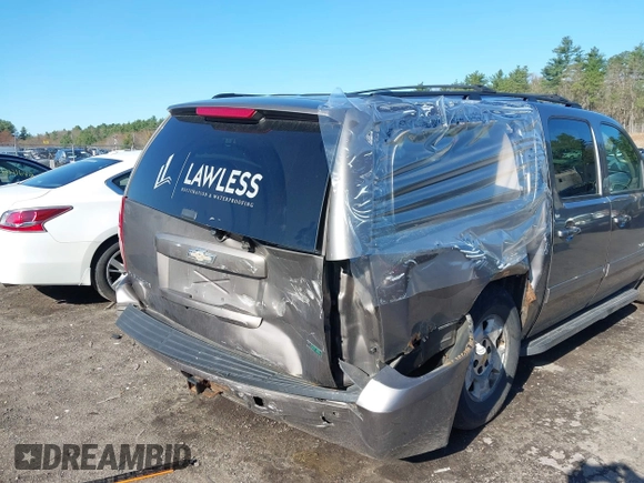 2011 Chevrolet Suburban LT с VIN 1GNSKJE3XBR126576, выставлен на аукционе IAAI как лот 42093300 с пробегом 255 976 миль миль и . История ставок и продаж доступна на DreamBid. Изображение 16.