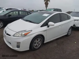 2010 Toyota Prius II with VIN JTDKN3DU5A1309158, listed as a IAAI auction lot 41921587 with 207,684 mi miles. Bid and sale history available at carsss.com. Image 2.