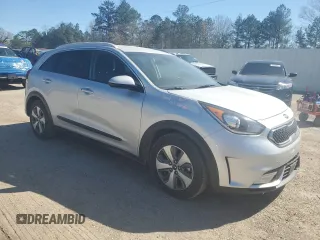 2018 Kia Niro LX with VIN KNDCB3LCXJ5207496, listed as a Copart auction lot 45039395 with 33,659 mi miles and Salvage Title. Bid and sale history available at carsss.com. Image 4.