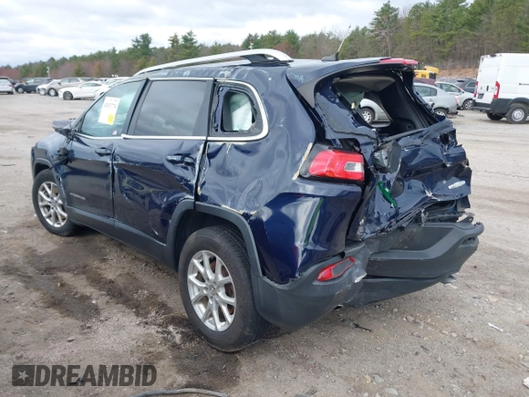 2014 Jeep Cherokee Latitude with VIN 1C4PJMCS0EW290714, listed as a IAAI auction lot 42013774 with 184,729 mi miles and . Bid and sale history available at carsss.com. Image 3.