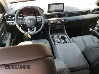 2024 Honda Pilot Touring with VIN 5FNYG1H72RB042609, listed as a Copart auction lot 60156024 with 1,923 mi miles and Salvage Title. Bid and sale history available at carsss.com. Image 8.