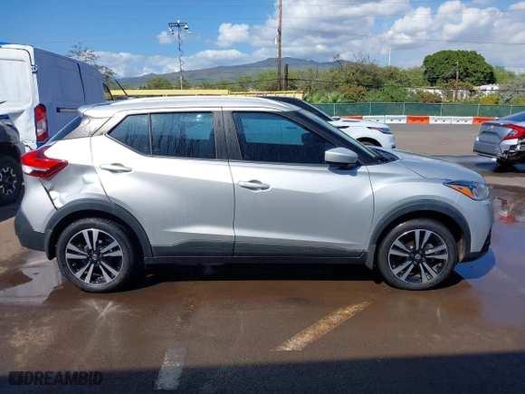 2018 Nissan Kicks SV with VIN 3N1CP5CU2JL527470, listed as a IAAI auction lot 41503614 with 26,732 mi miles. Bid and sale history available at carsss.com. Image 14.