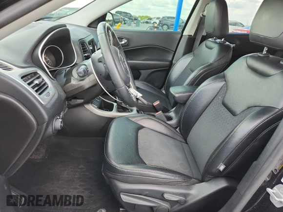 2019 Jeep Compass Latitude с VIN 3C4NJCBB6KT788985, выставлен на аукционе Copart как лот 61427685 с пробегом 59 256 миль миль и Списание • Salvage title. История ставок и продаж доступна на DreamBid. Изображение 7.