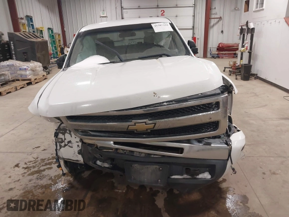 2011 Chevrolet Silverado 1500 LT with VIN 1GCRKSE07BZ417166, listed as a IAAI auction lot 41587194 with 194,863 mi miles and . Bid and sale history available at DreamBid. Image 11.