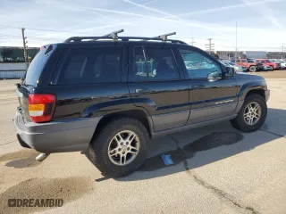 2002 Jeep Grand Cherokee Laredo with VIN 1J4GW48S82C241889, listed as a Copart auction lot 46252045 with 215,697 mi miles and Salvage Title. Bid and sale history available at carsss.com. Image 3.