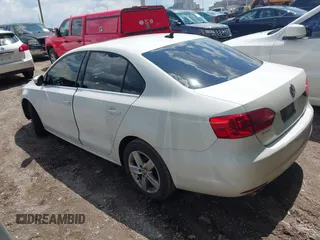 2013 Volkswagen Jetta TDI w/Premium/Nav with VIN 3VWLL7AJ9DM300544, listed as a IAAI auction lot 42401610 with 157,585 mi miles and . Bid and sale history available at DreamBid. Image 3.