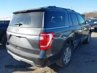 2021 Ford Expedition XLT z VIN 1FMJU1HT5MEA68599, wystawiony jako IAAI lot #41623822 z przebiegiem 34 449 mil mil oraz . Historia ofert i sprzedaży dostępna na DreamBid. Obrazek 4.