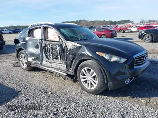 2014 Infiniti QX70 with VIN JN8CS1MU2EM451932, listed as a IAAI auction lot 41439834 with 125,781 mi miles and . Bid and sale history available at DreamBid. Image 1.