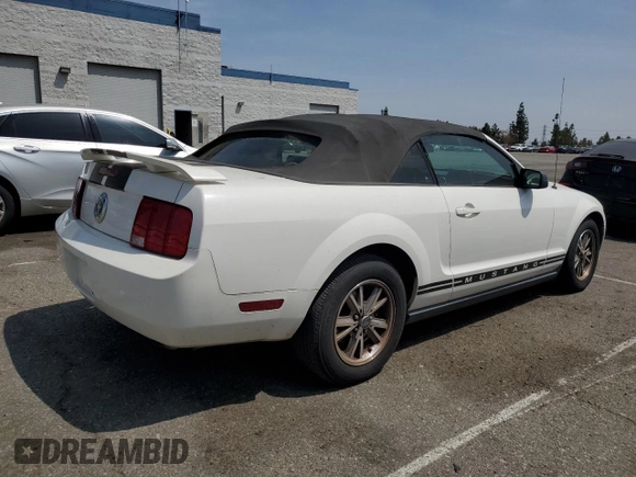 2005 Ford Mustang Deluxe with VIN 1ZVFT84NX55182674, listed as a Copart auction lot 54628895 with 113,265 mi miles and Clean Title. Bid and sale history available at carsss.com. Image 3.