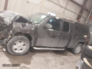 2010 Chevrolet Silverado 1500 LT with VIN 1GCSKSE34AZ261209, listed as a IAAI auction lot 41618235 with 188,408 mi miles. Bid and sale history available at carsss.com. Image 14.